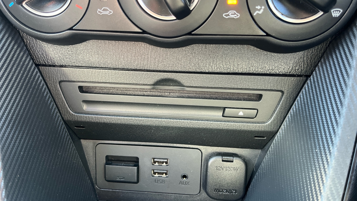 Used Mazda Mazda2 2017 for sale - 77968513: Photo 28