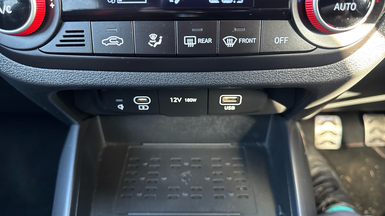 Used Hyundai i10 2023 for sale - 77963078: Photo 31