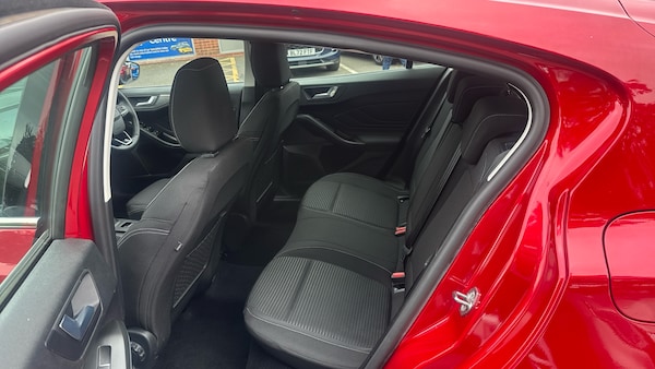 Used Ford Focus 2023 for sale - 76232282: Photo 16