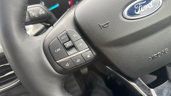 Used Ford Focus 2023 for sale - 76232282: Photo 31