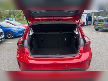 Used Ford Focus 2023 for sale - 76232282: Photo 4