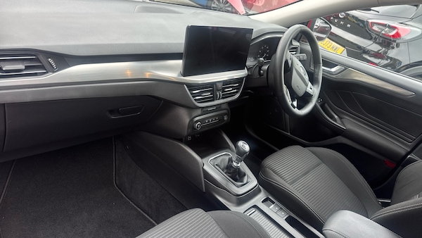 Used Ford Focus 2023 for sale - 76232282: Photo 9