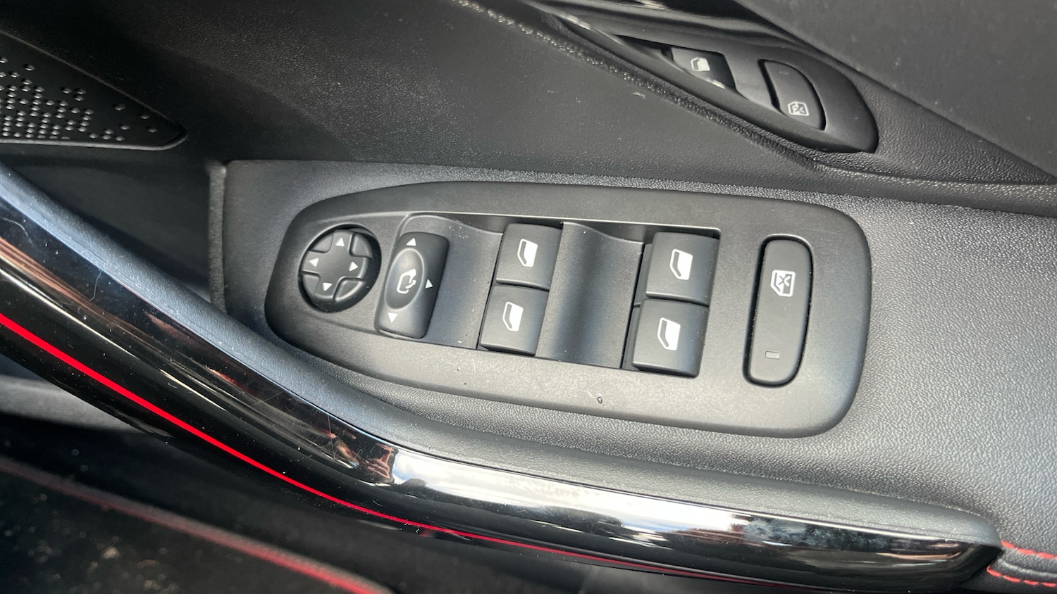 Used Peugeot 2008 2019 for sale - 76718818: Photo 21