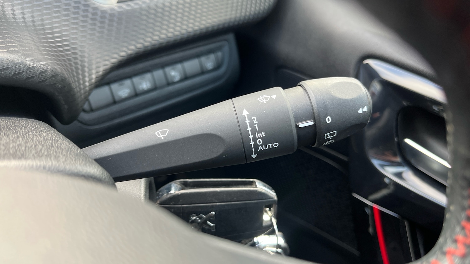 Used Peugeot 2008 2019 for sale - 76718818: Photo 23