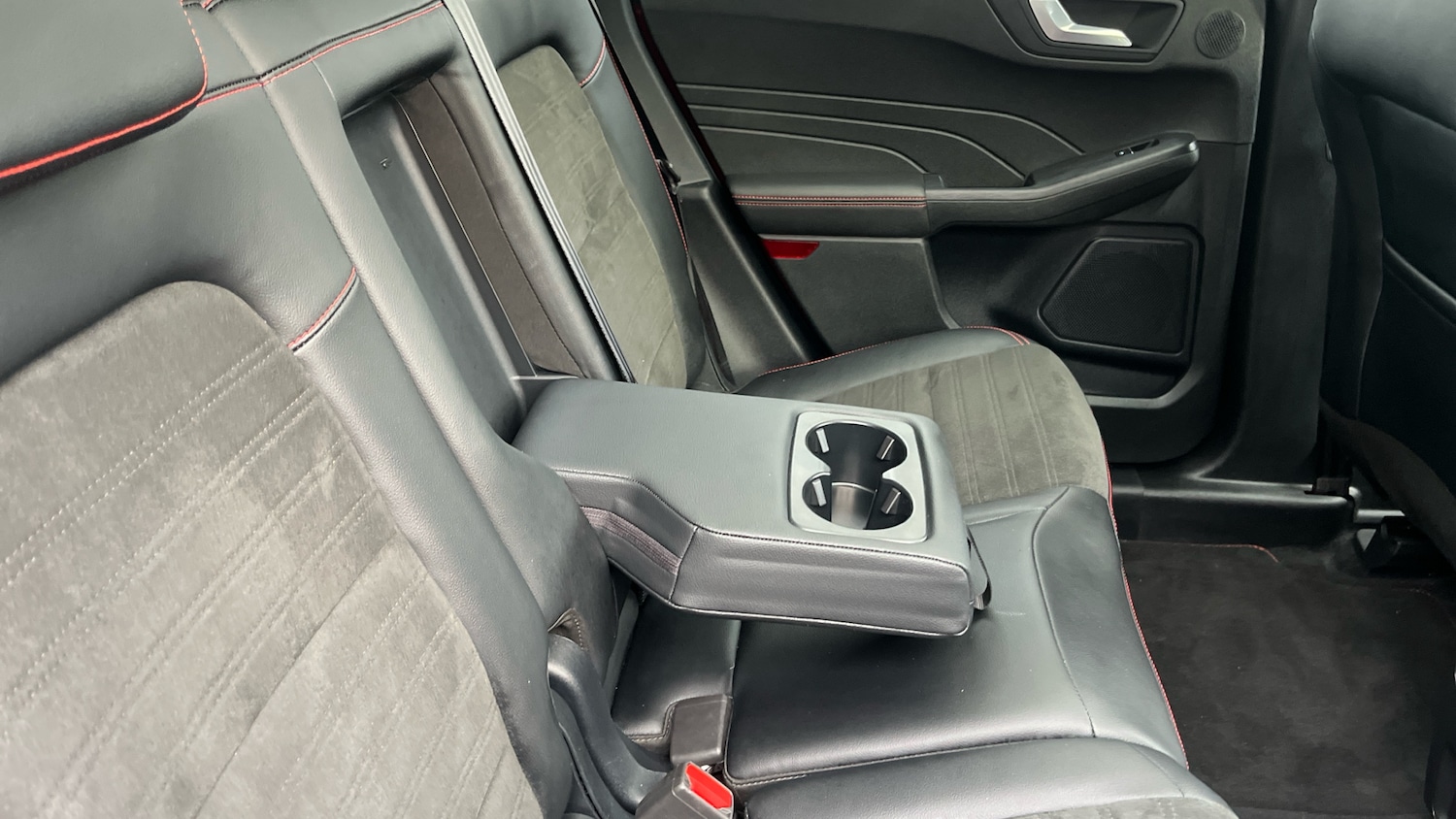 Used Ford Kuga 2022 for sale - 76844769: Photo 43