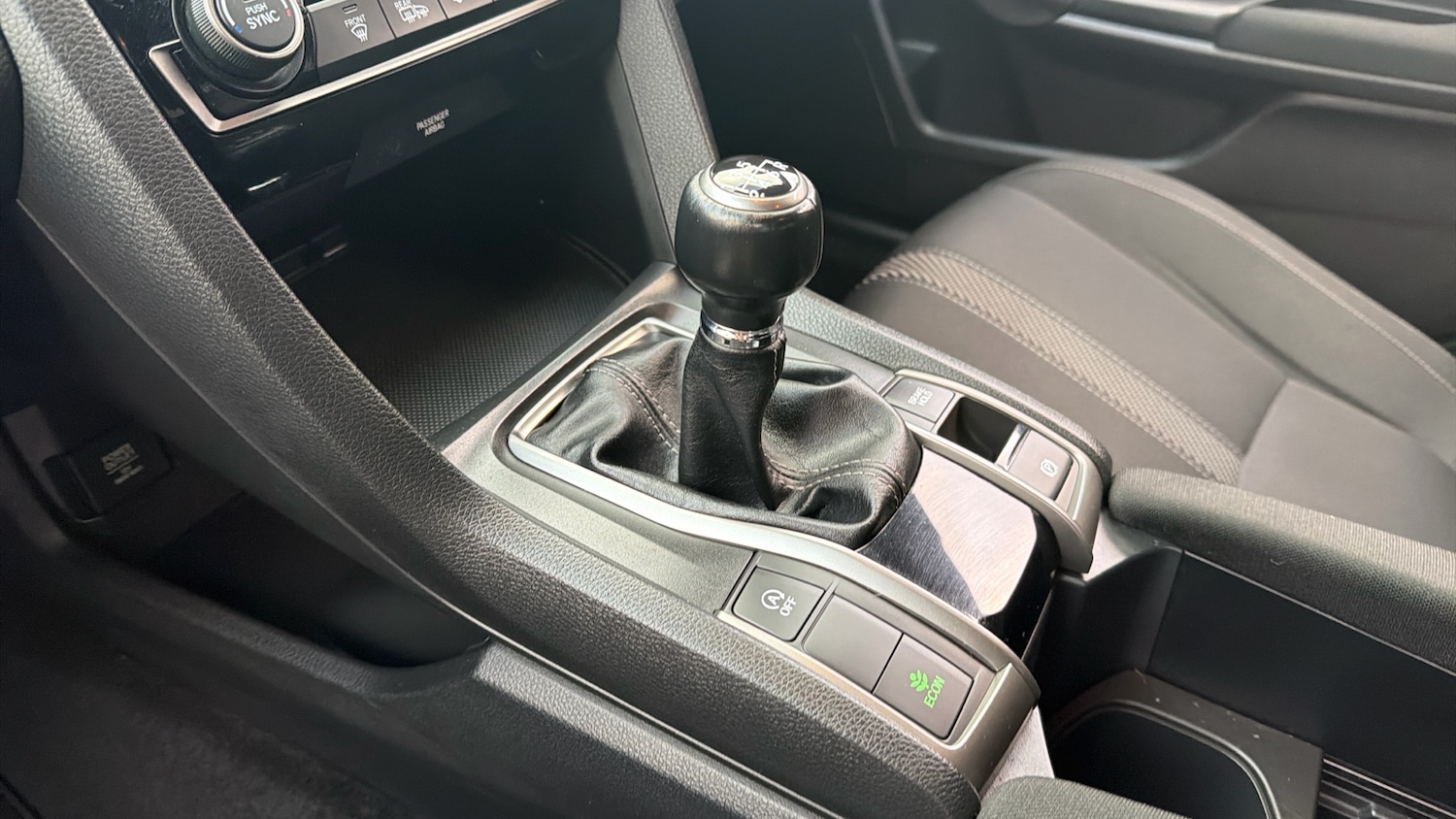 Used Honda Civic 2018 for sale - 77135660: Photo 13