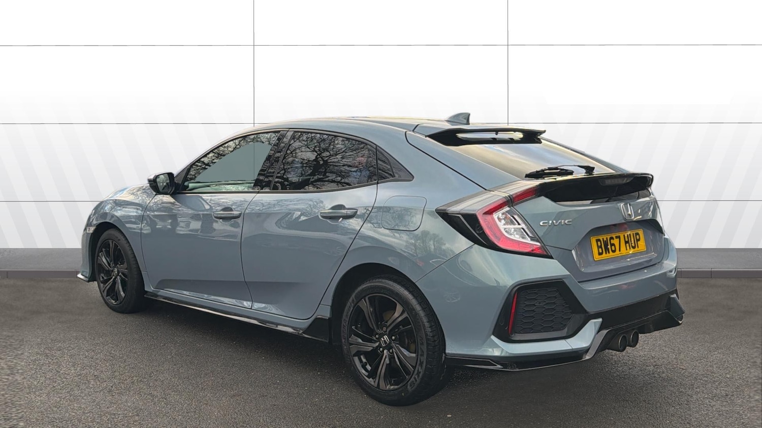 Used Honda Civic 2018 for sale - 77135660: Photo 2