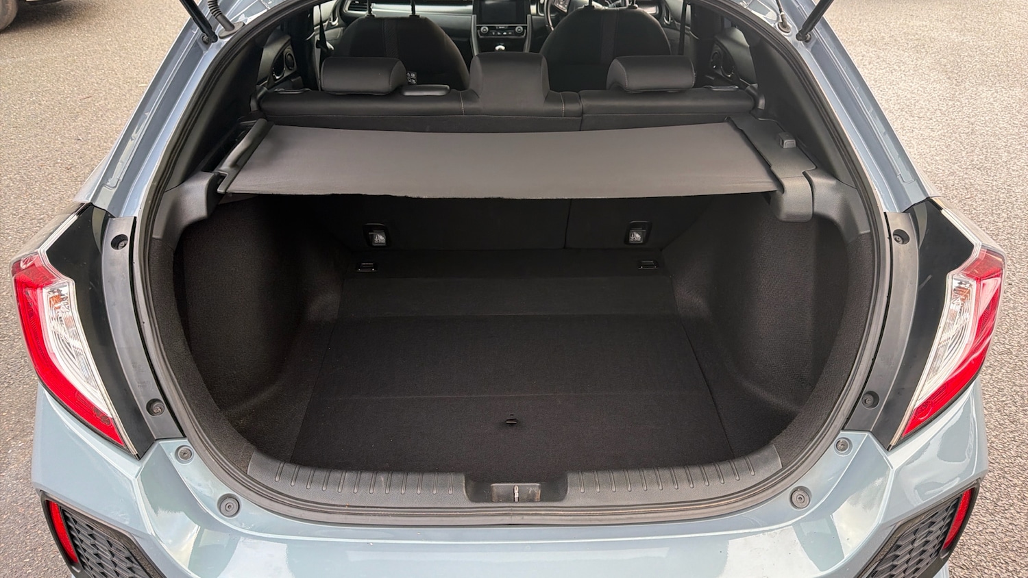 Used Honda Civic 2018 for sale - 77135660: Photo 4