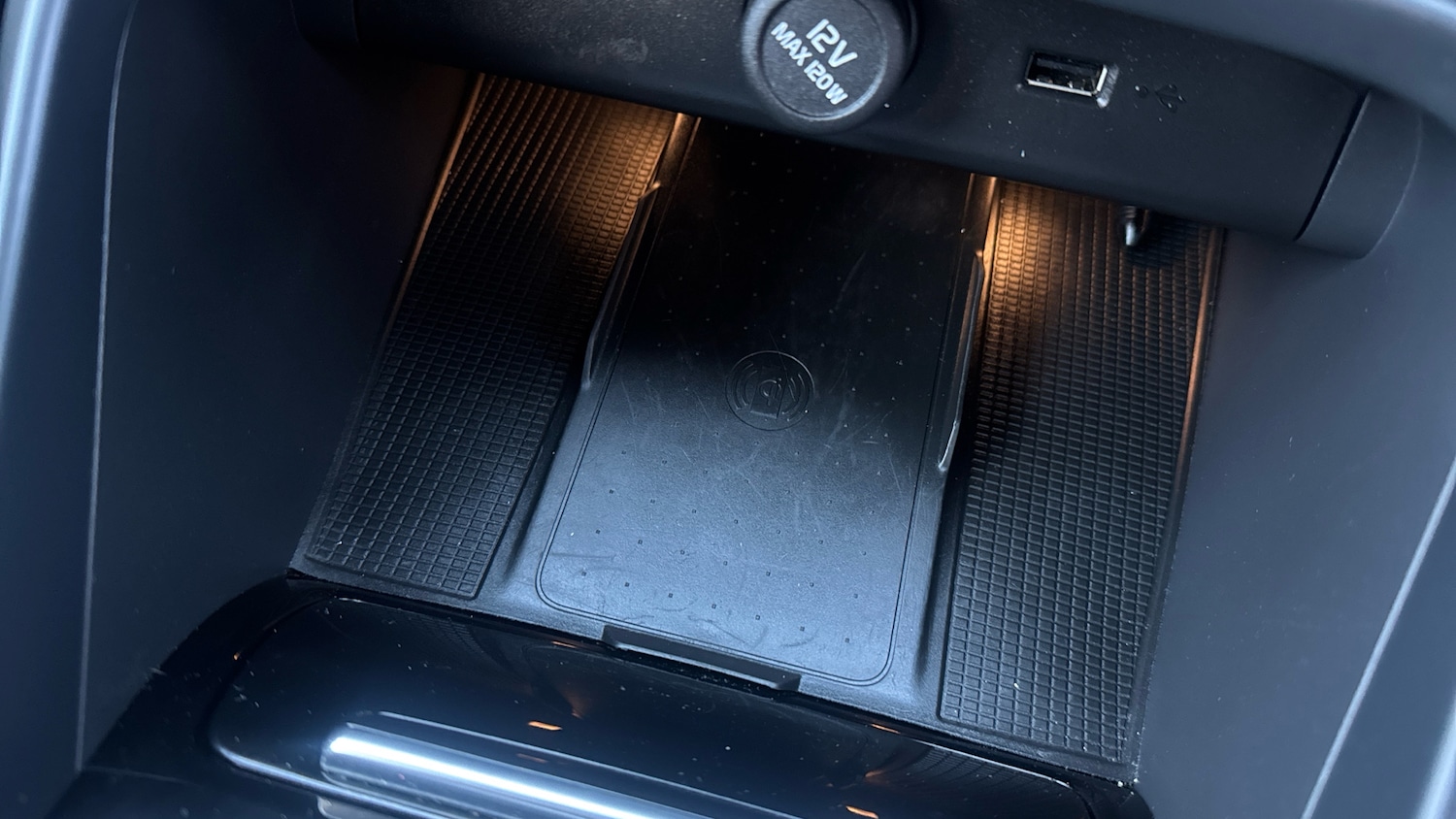 Used Volvo XC40 2020 for sale - 76707160: Photo 26