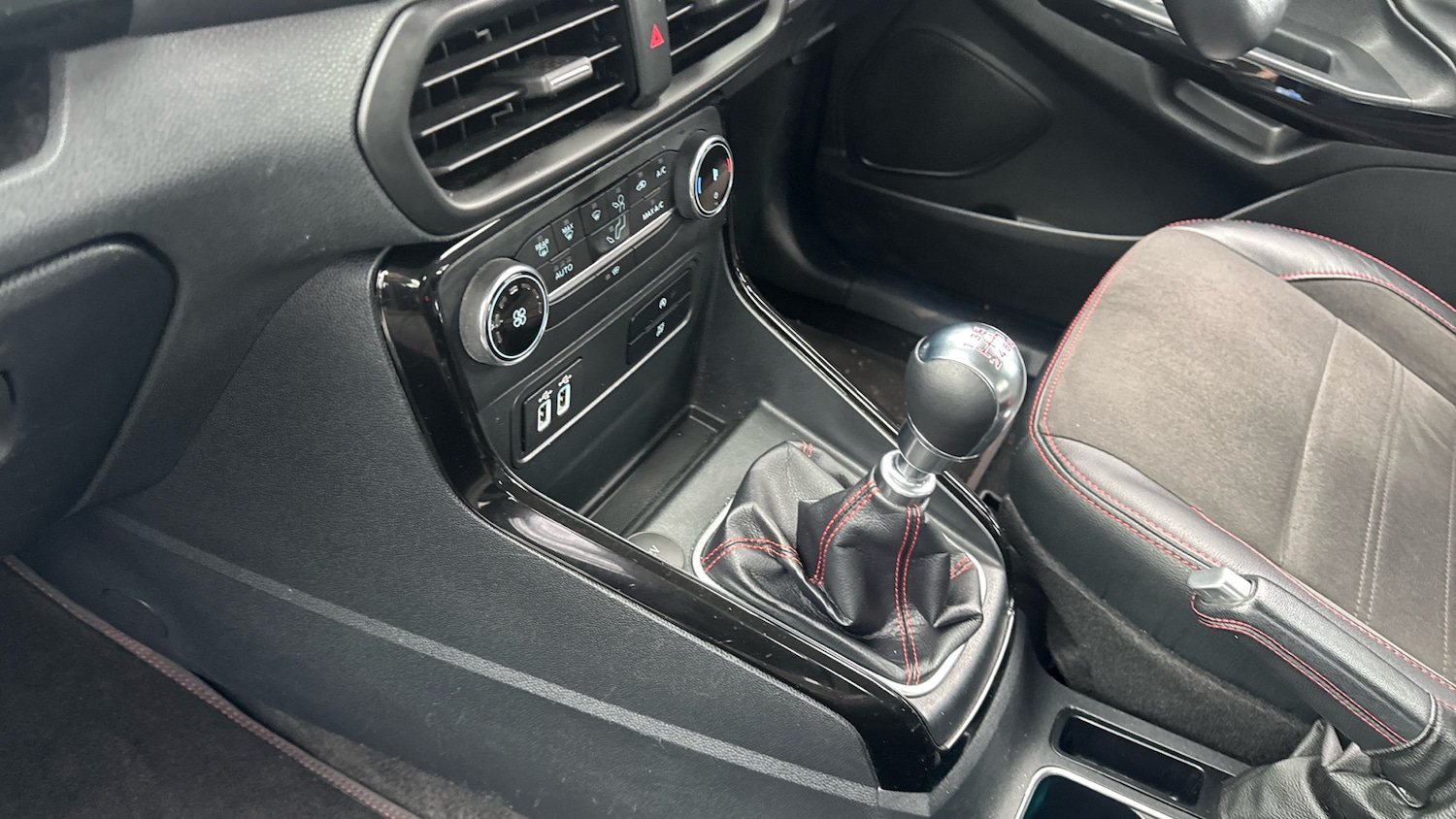 Used Ford Ecosport 2020 for sale - 77353536: Photo 13