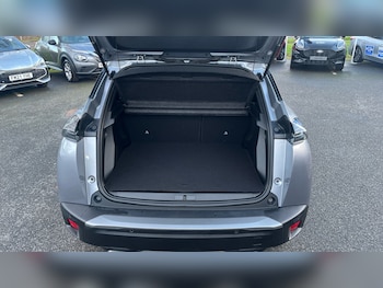 Used Peugeot 2008 2023 for sale - 77365130: Photo