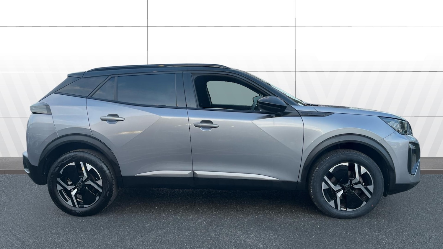 Used Peugeot 2008 2023 for sale - 77365130: Photo 5