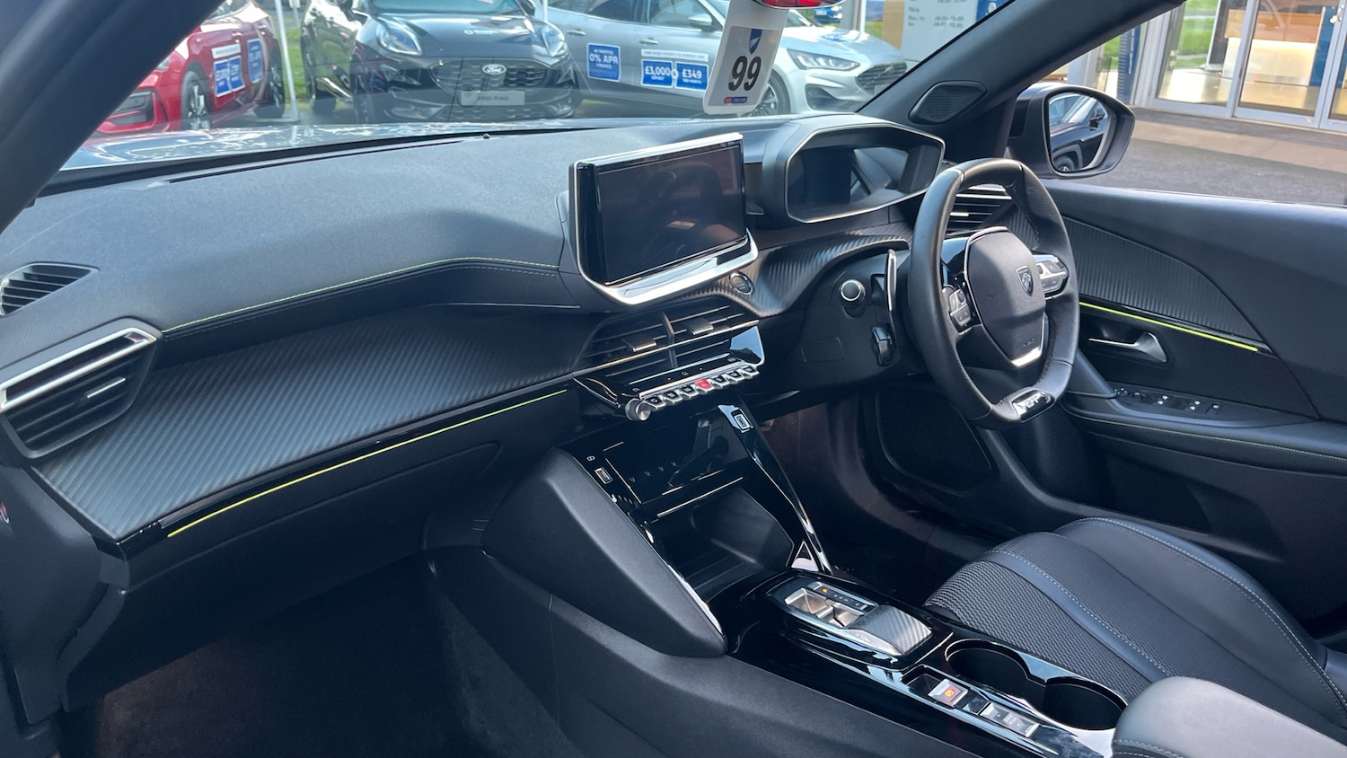 Used Peugeot 2008 2023 for sale - 77365130: Photo 9