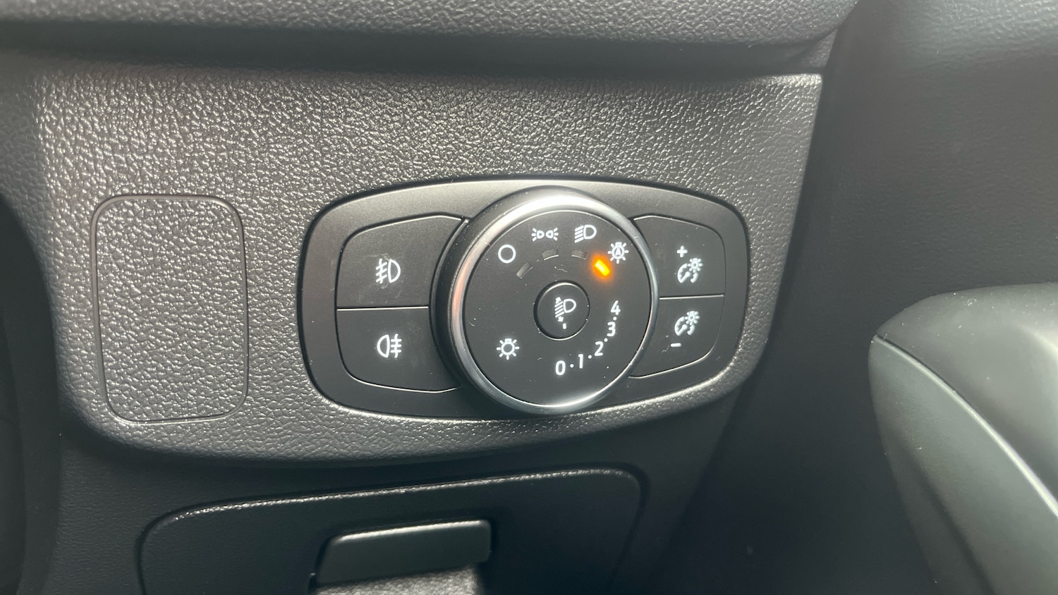 Used Ford Focus 2020 for sale - 77847639: Photo 22