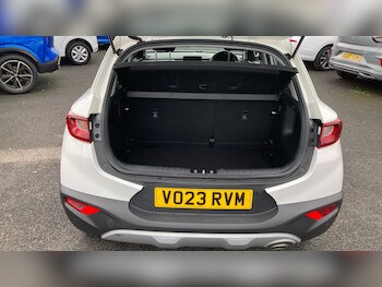 Used Kia Stonic 2023 for sale - 77271228: Photo