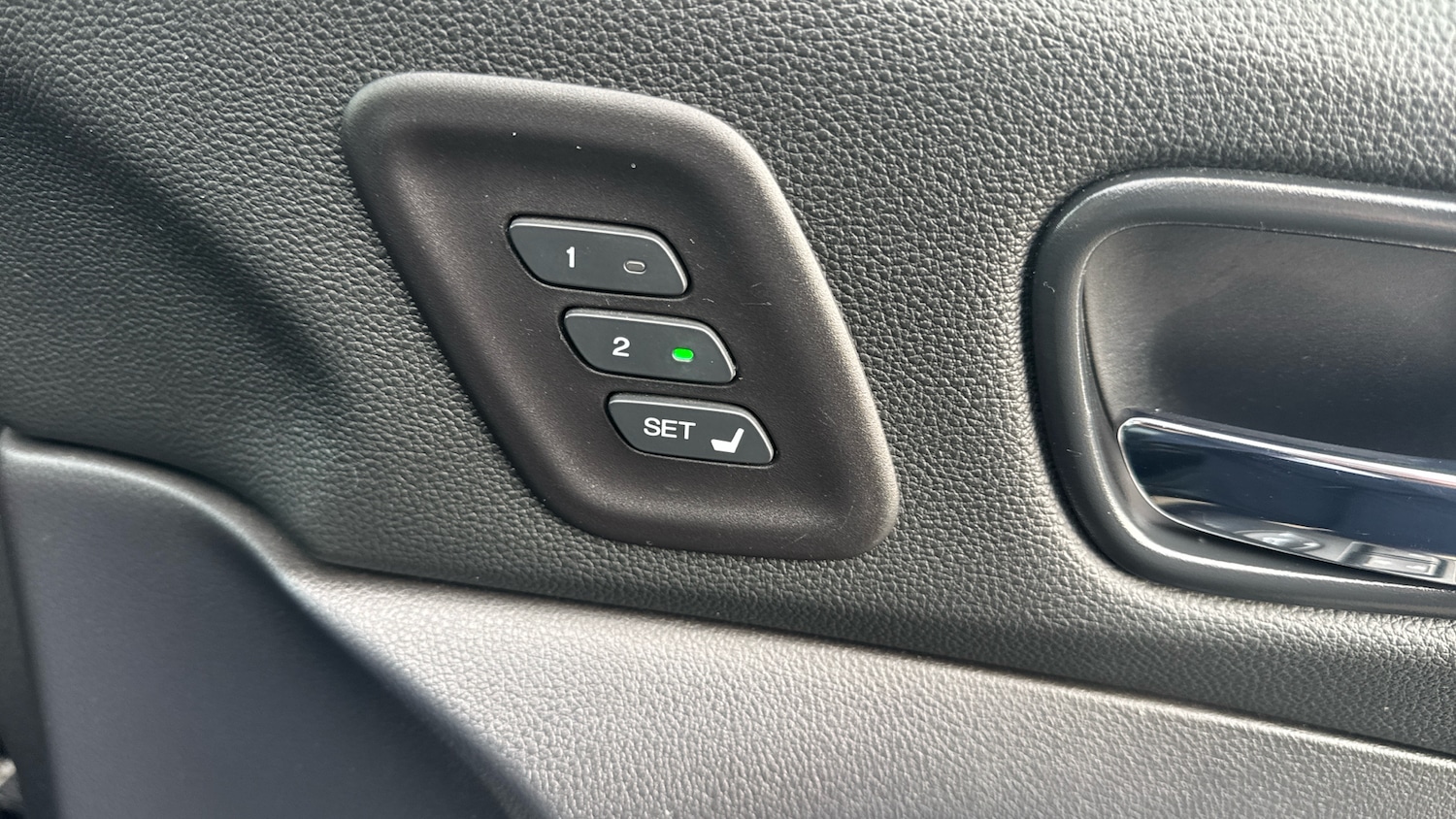 Used Honda CR-V 2017 for sale - 77665521: Photo 32