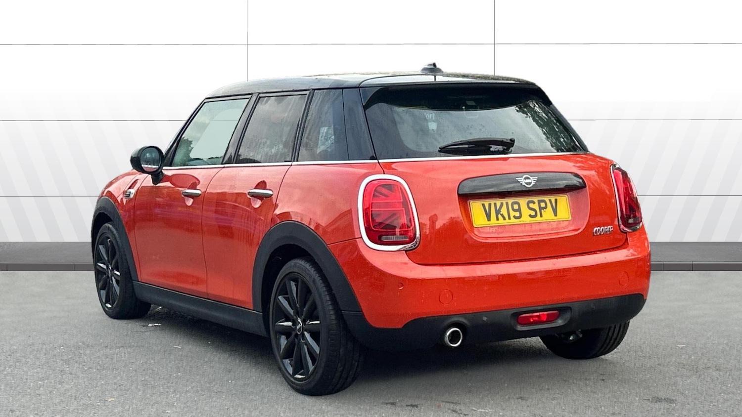 Used MINI Hatch 2019 for sale - 76341001: Photo 2