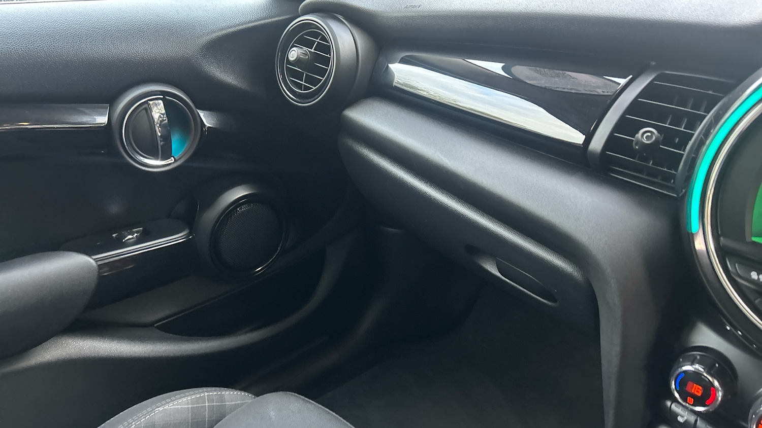 Used MINI Hatch 2019 for sale - 76341001: Photo 42
