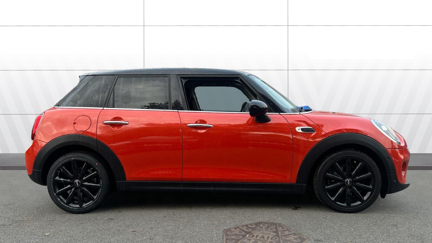 Used MINI Hatch 2019 for sale - 76341001: Photo 5