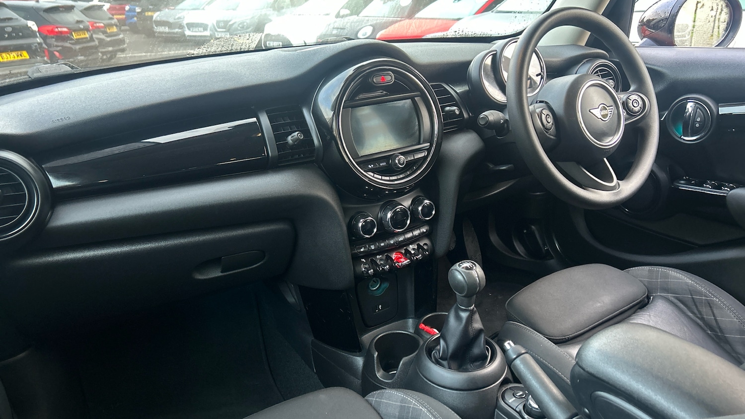 Used MINI Hatch 2019 for sale - 76341001: Photo 9