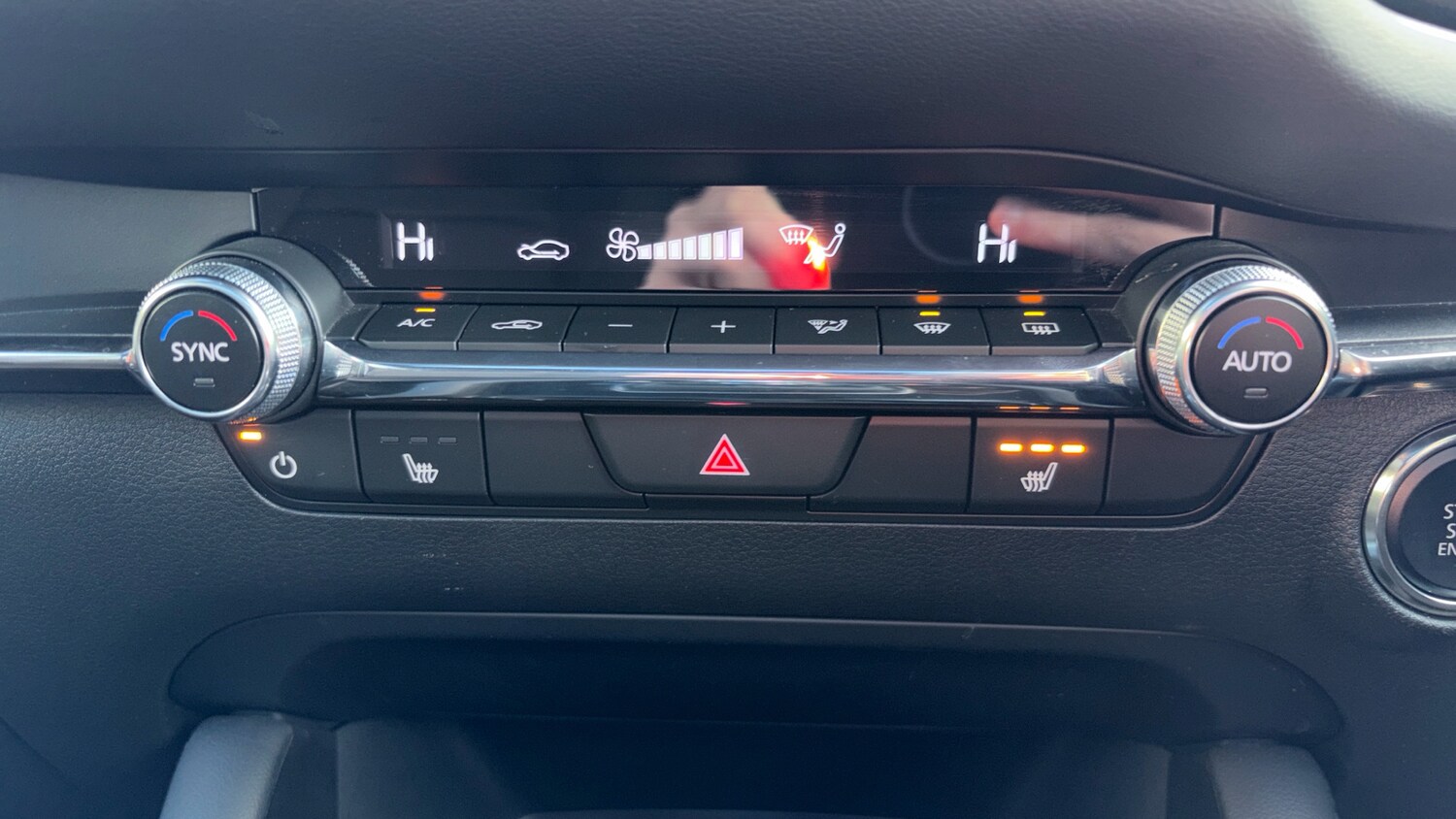 Used Mazda Mazda3 2023 for sale - 77380598: Photo 35