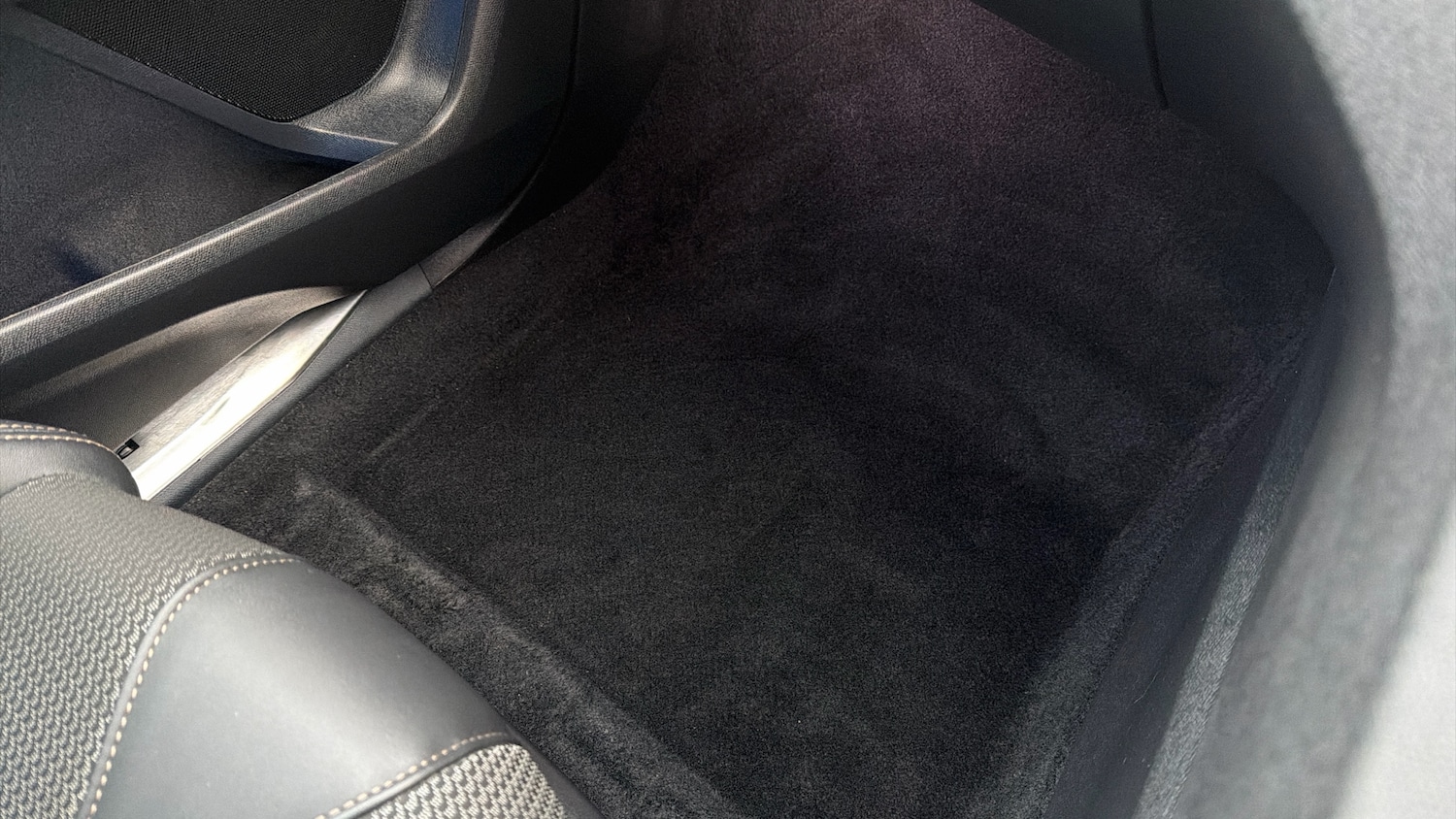 Used Peugeot 3008 2023 for sale - 77353546: Photo 30