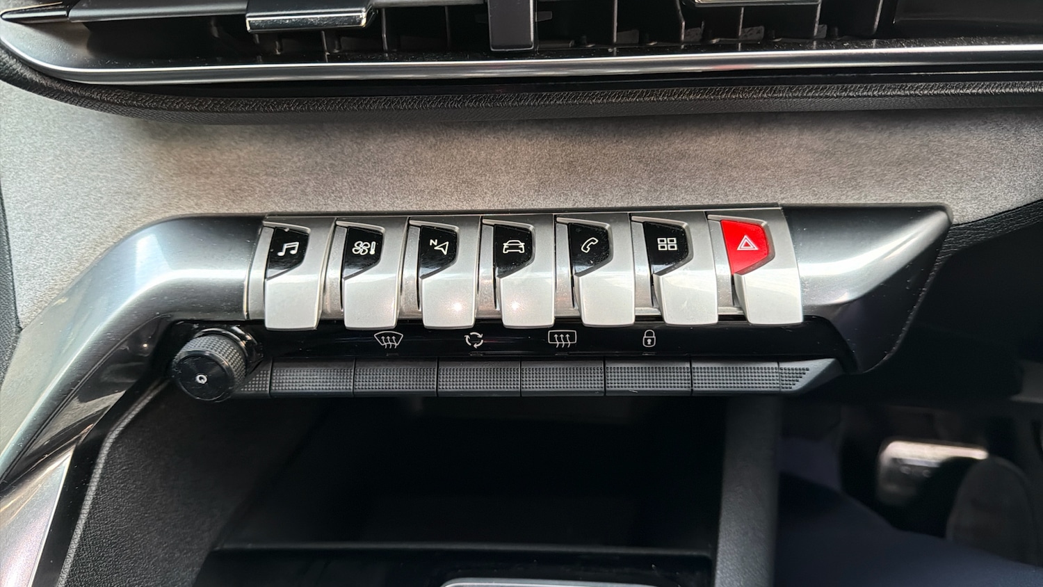 Used Peugeot 3008 2023 for sale - 77353546: Photo 42