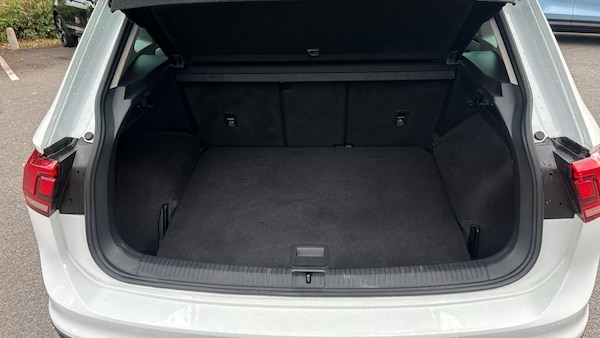 Used Volkswagen Tiguan 2020 for sale - 76218695: Photo 4