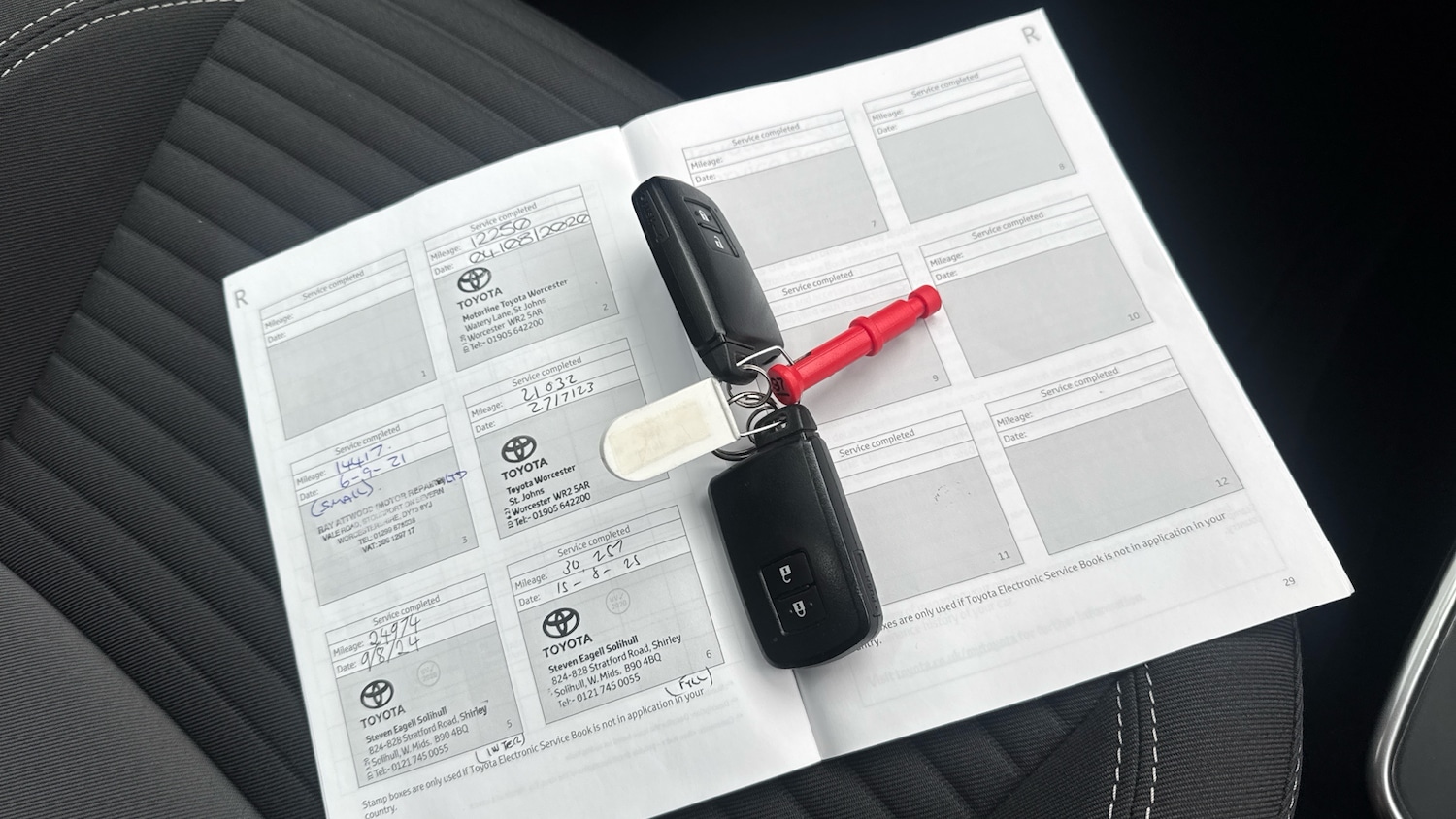 Used Toyota Yaris 2018 for sale - 77847631: Photo 19