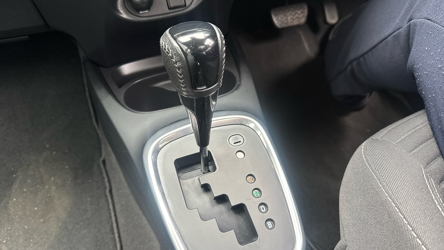 Used Toyota Yaris 2018 for sale - 77847631: Photo 21