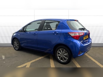 Used Toyota Yaris 2018 for sale - 77847631: Photo