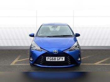 Used Toyota Yaris 2018 for sale - 77847631: Photo