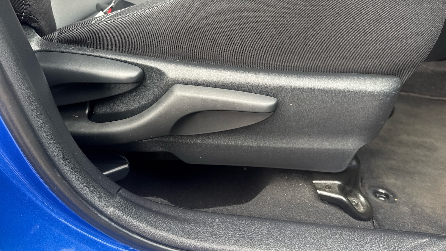 Used Toyota Yaris 2018 for sale - 77847631: Photo 44