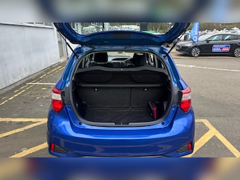 Used Toyota Yaris 2018 for sale - 77847631: Photo