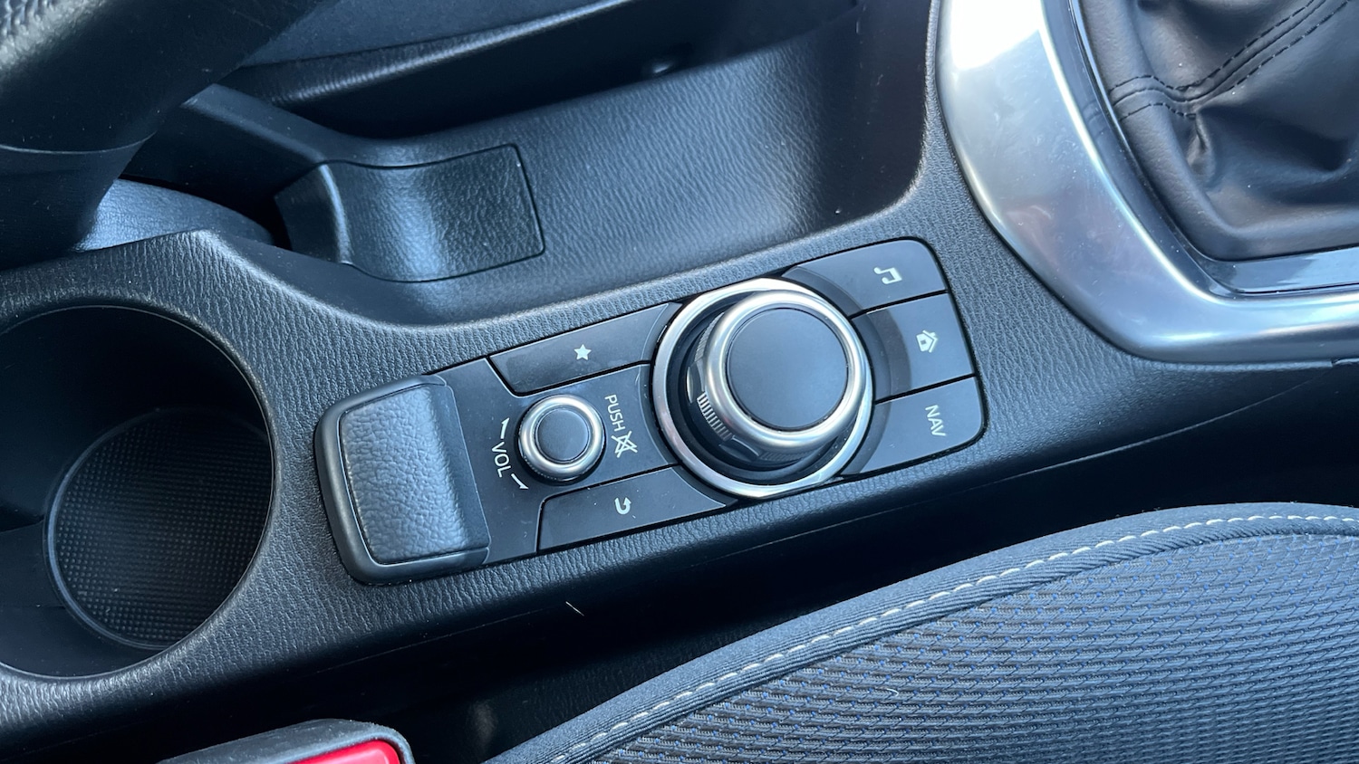 Used Mazda Mazda2 2020 for sale - 76611136: Photo 31