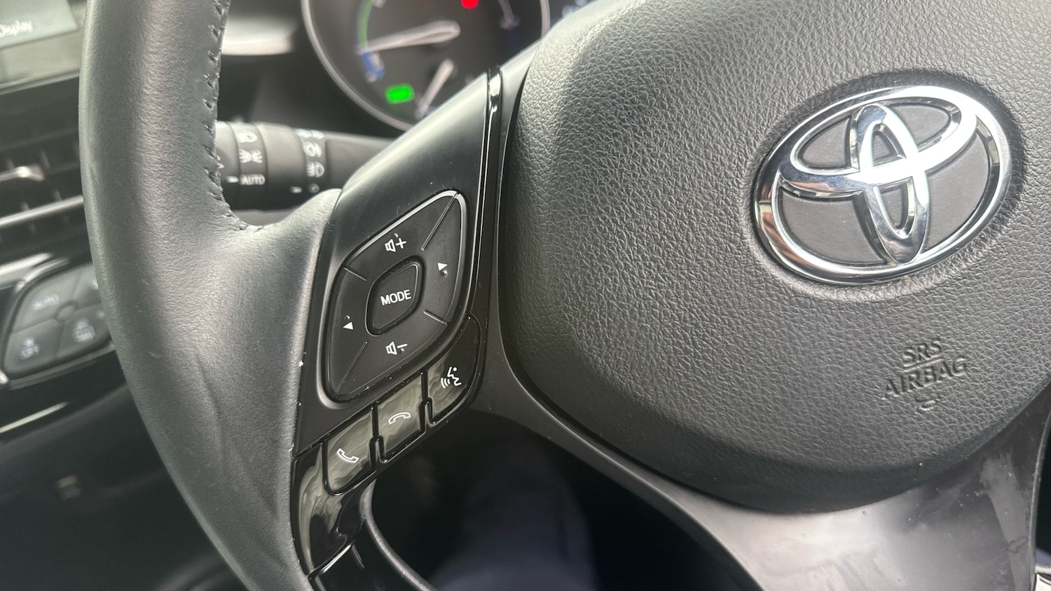 Used Toyota C-HR 2022 for sale - 77375770: Photo 27