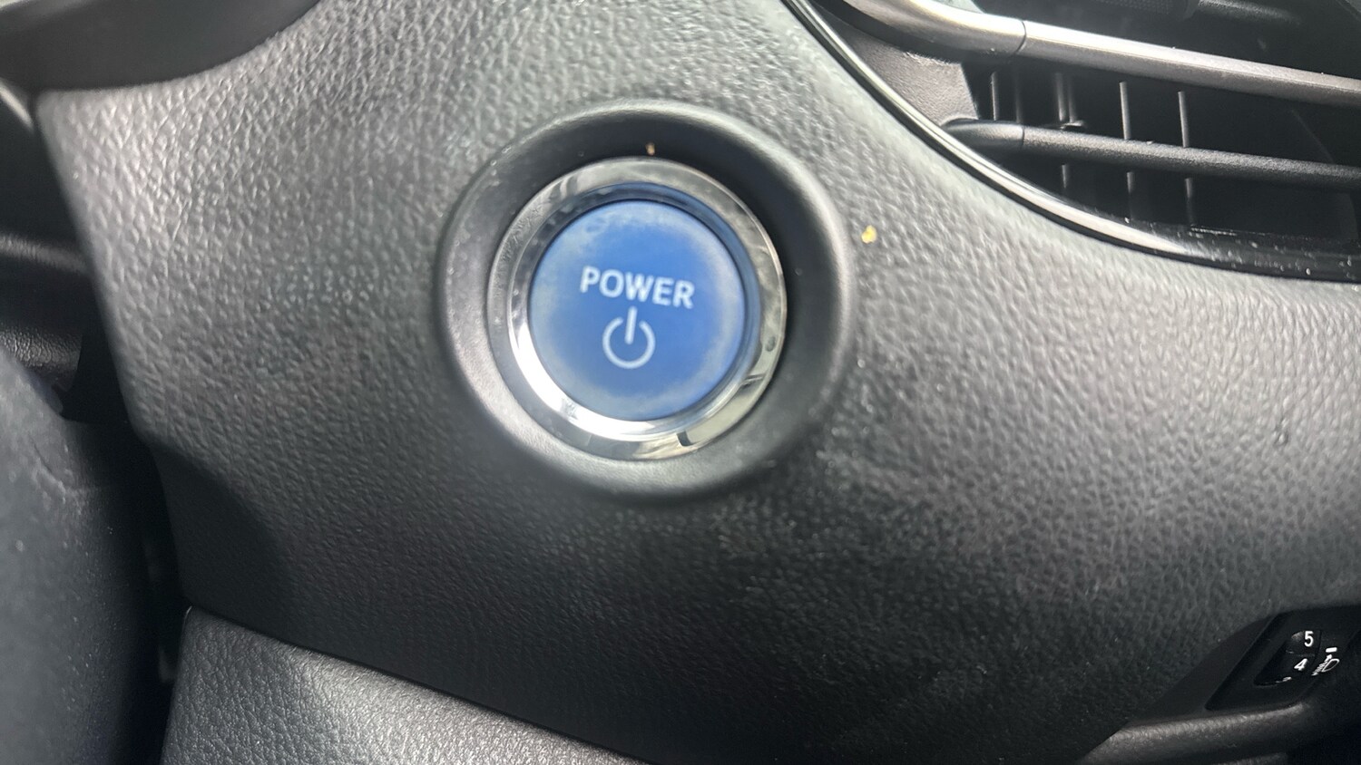 Used Toyota C-HR 2022 for sale - 77375770: Photo 30