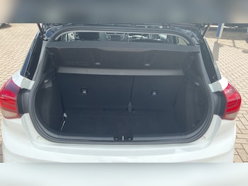 Used Hyundai i20 2019 for sale - 76076297: Photo 4