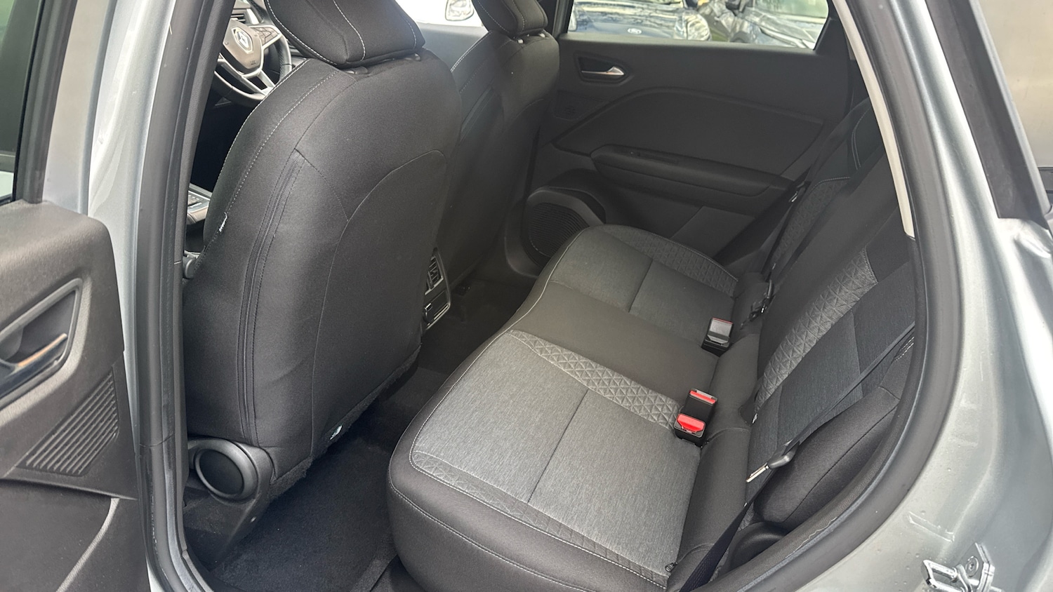 Used Renault Captur 2022 for sale - 77076963: Photo 16