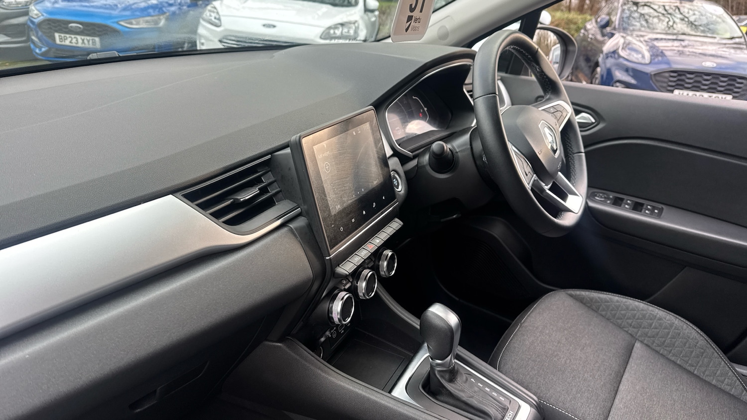 Used Renault Captur 2022 for sale - 77076963: Photo 9