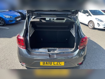 Used Dacia Sandero 2018 for sale - 79429192: Photo