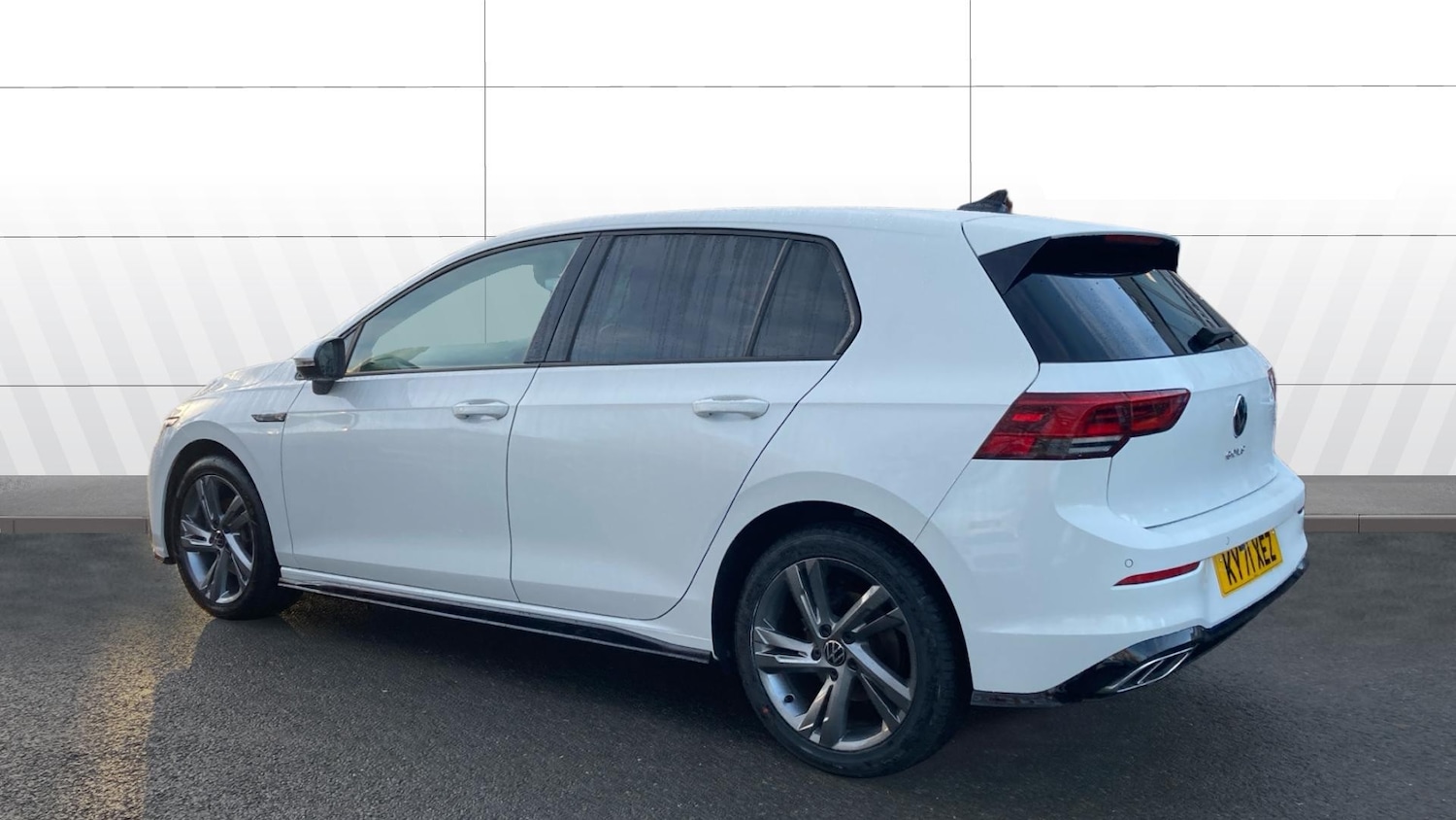 Used Volkswagen Golf 2021 for sale - 76931098: Photo 2