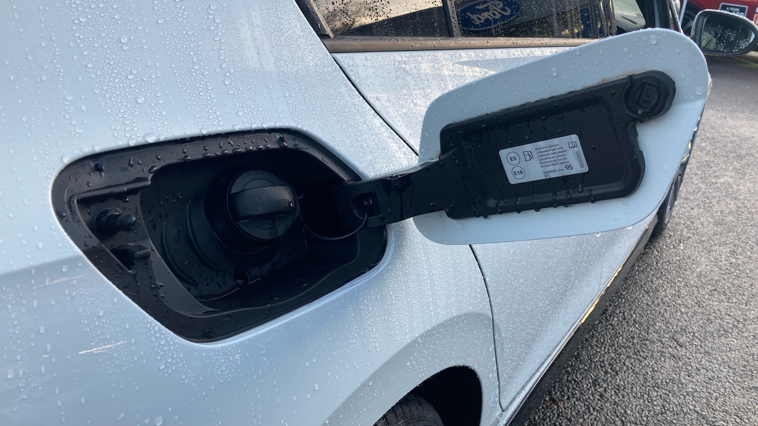 Used Volkswagen Golf 2021 for sale - 76931098: Photo 30