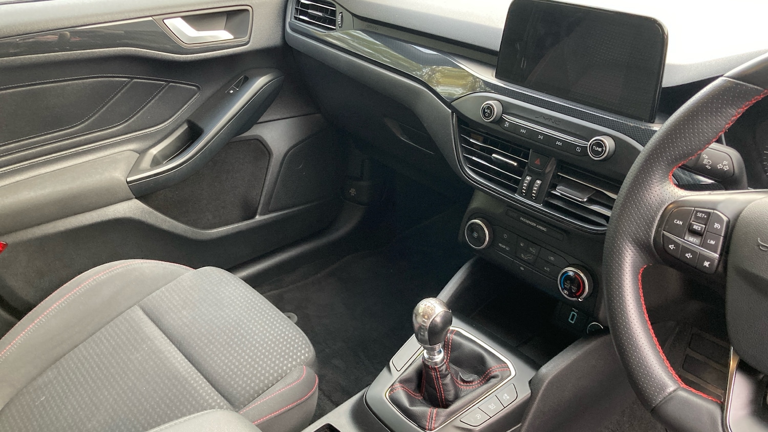 Used Ford Focus 2018 for sale - 76391637: Photo 14