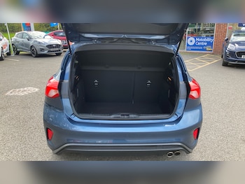 Used Ford Focus 2018 for sale - 76391637: Photo