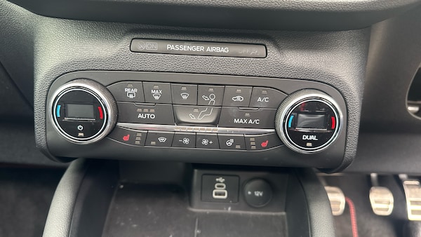 Used Ford Kuga 2022 for sale - 76231599: Photo 37