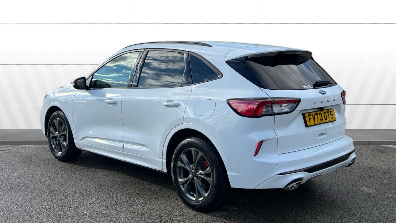 Used Ford Kuga 2023 for sale - 77324359: Photo 2