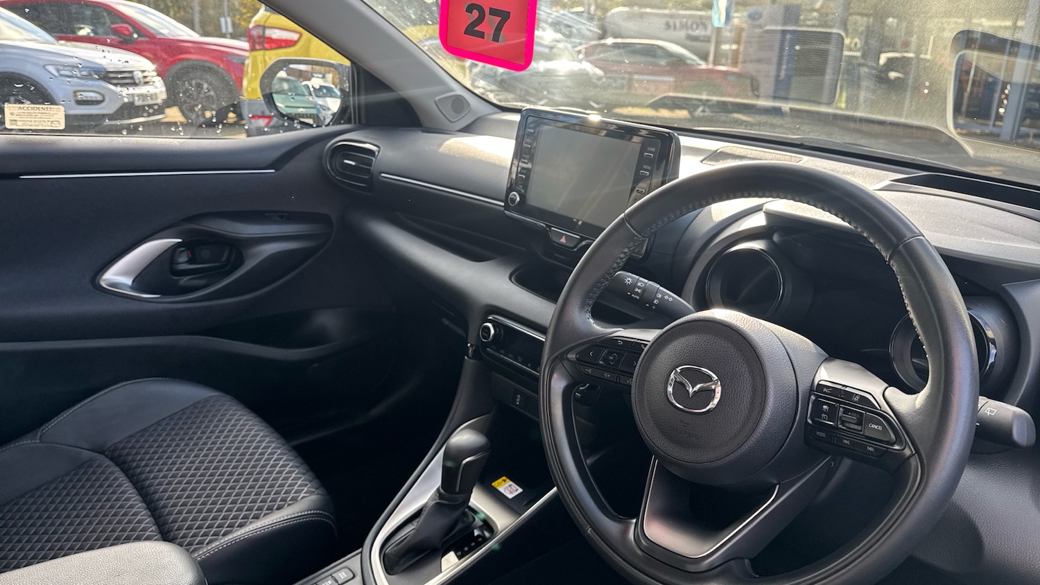 Used Mazda Mazda2 HYBRID 2023 for sale - 76692657: Photo 11