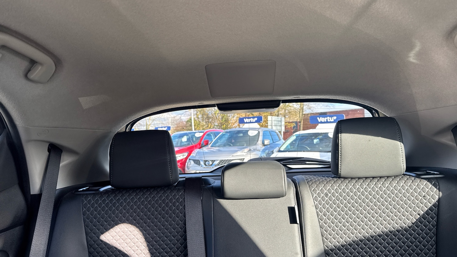 Used Mazda Mazda2 HYBRID 2023 for sale - 76692657: Photo 15