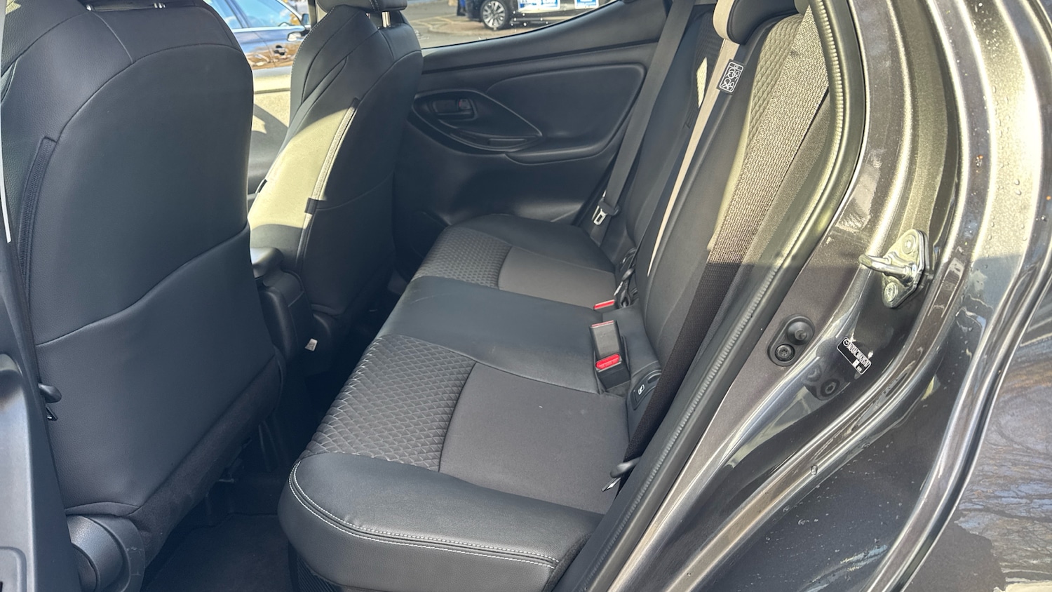 Used Mazda Mazda2 HYBRID 2023 for sale - 76692657: Photo 16